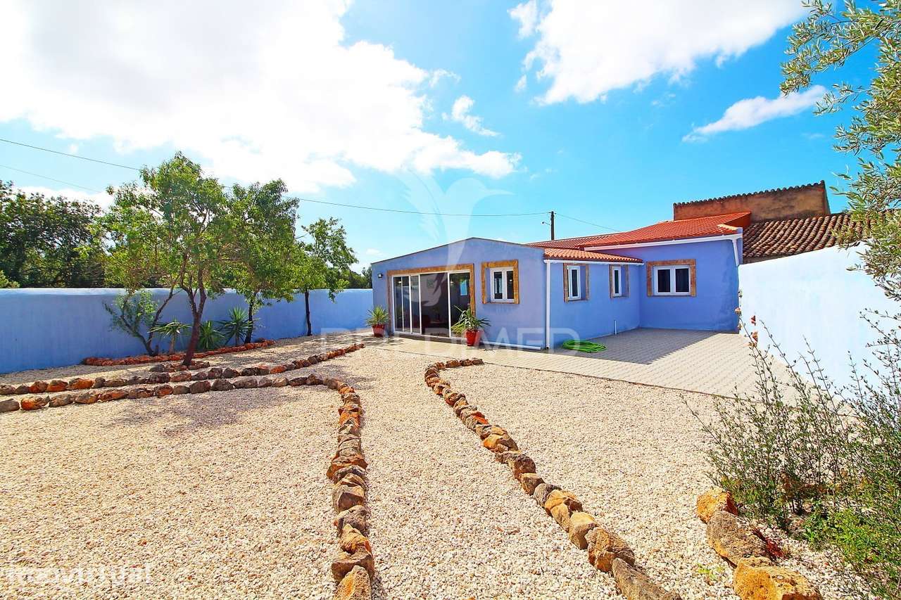 Moradia T4 Exclusiva com Piscina, Lago e Terreno de 7450m² - Grande imagem: 2/28
