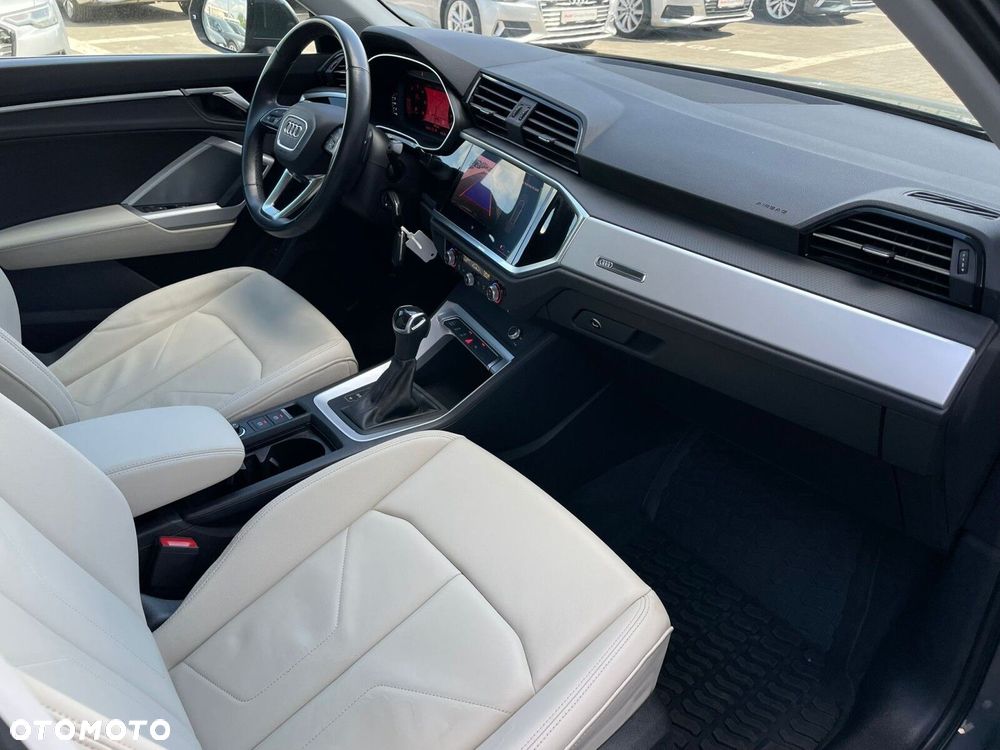 Audi Q3 - 23