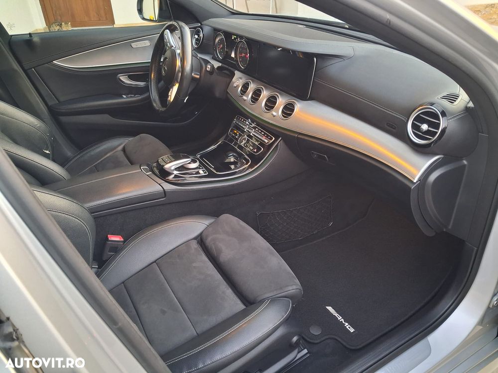 Mercedes-Benz E - 10