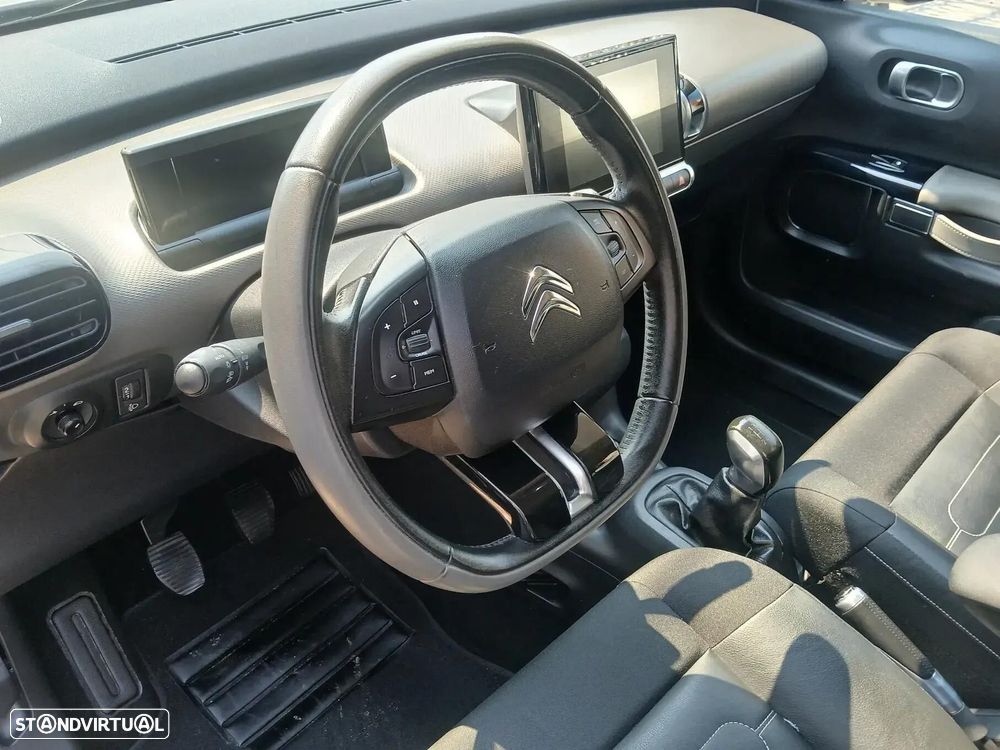 Citroën C4 Cactus Pure Tech e-THP 110 Stop&Start Shine — fotografia 17