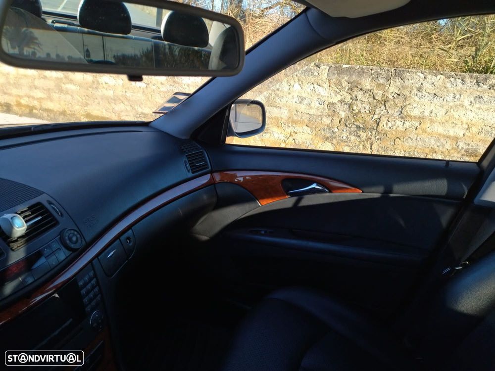 Mercedes-Benz E 200 - 16