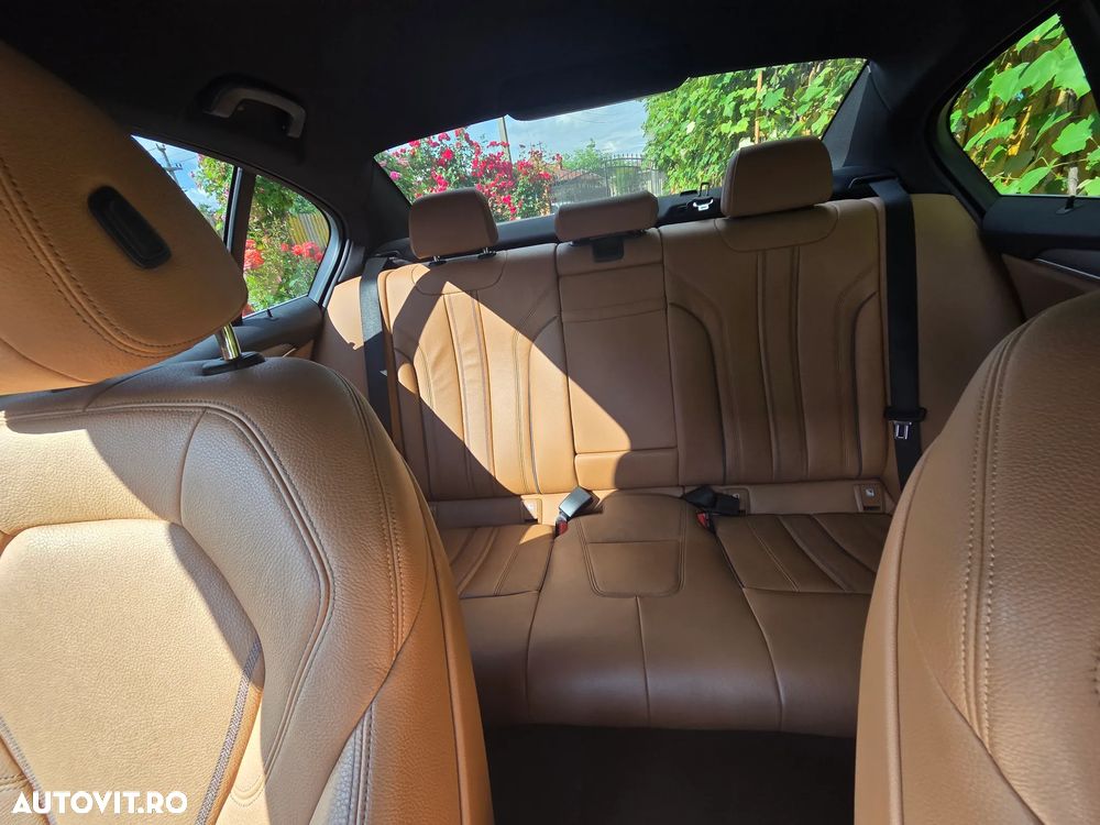 BMW Seria 5 530i xDrive AT - 10