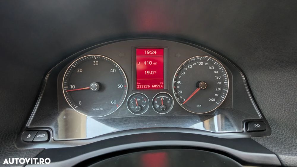 Volkswagen Golf 1.9 TDI Comfortline - 12