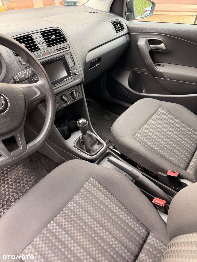Volkswagen Polo - 7