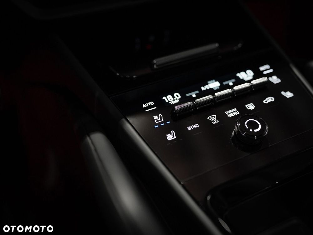 Porsche Cayenne GTS - 37