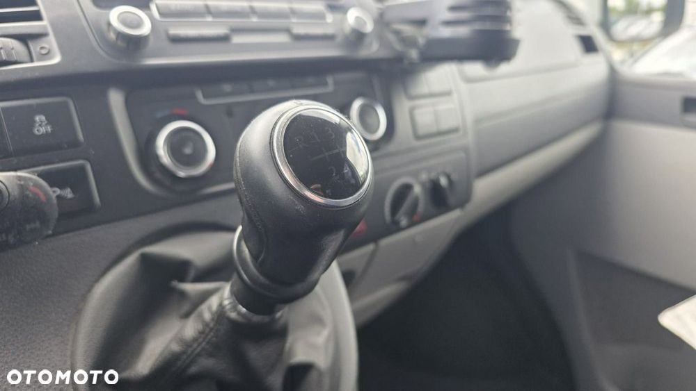 Volkswagen Transporter - 15
