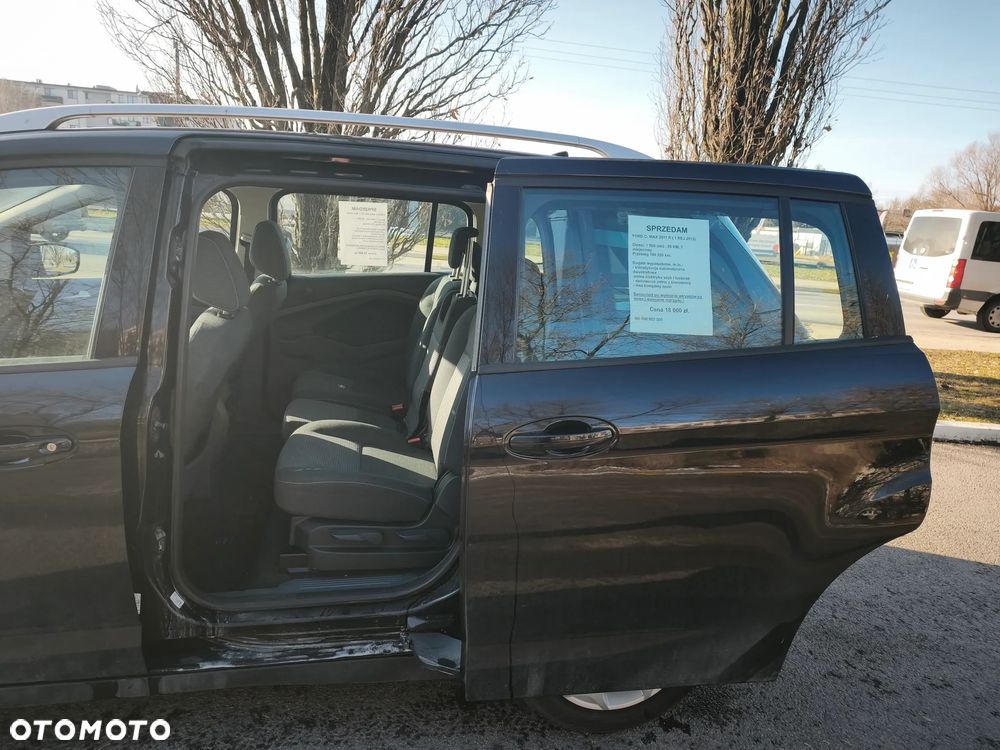 Ford Grand C-Max 2011 photo 2
