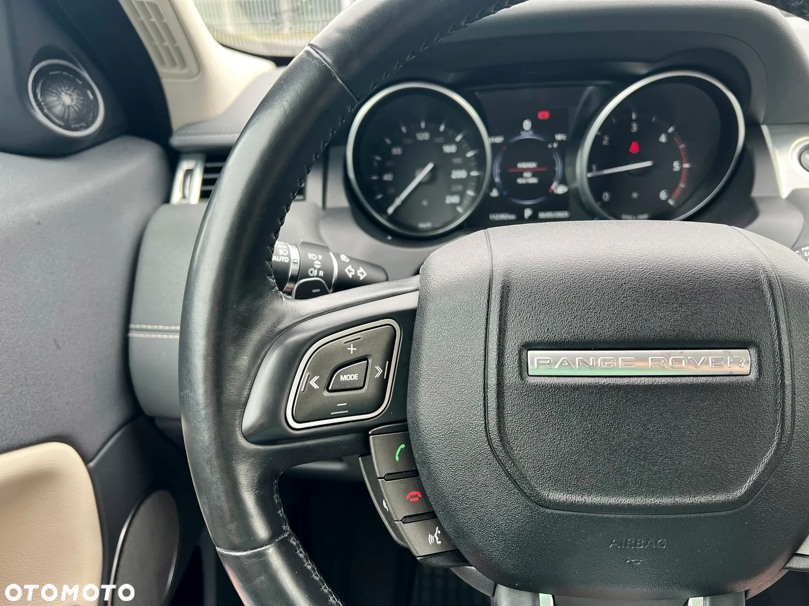 Land Rover Range Rover Evoque - 24