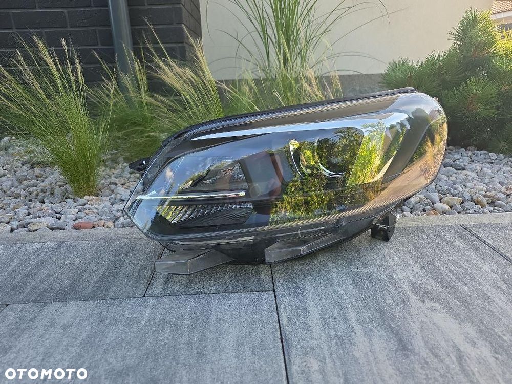 OPEL VIVARO C III 3 ZAFIRA D Lampa lewa przód Bi-Xenon Led 9832837680 Chrom - 1