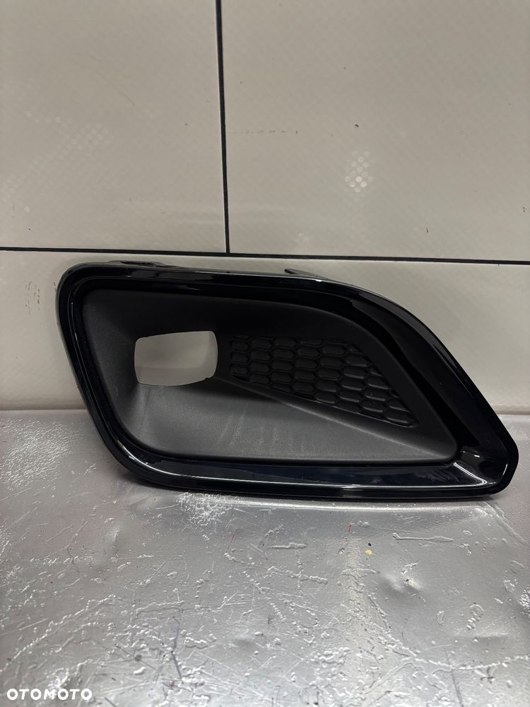 JEEP CHEROKEE KL LIFT 2019- KRATKA HALOGENA LEWA