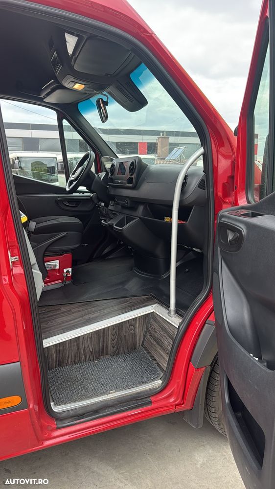 Mercedes-Benz Sprinter - 17