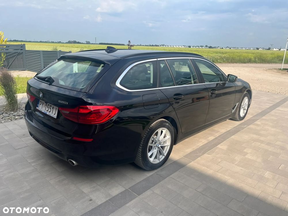 BMW Seria 5 520i GPF Business Edition - 4