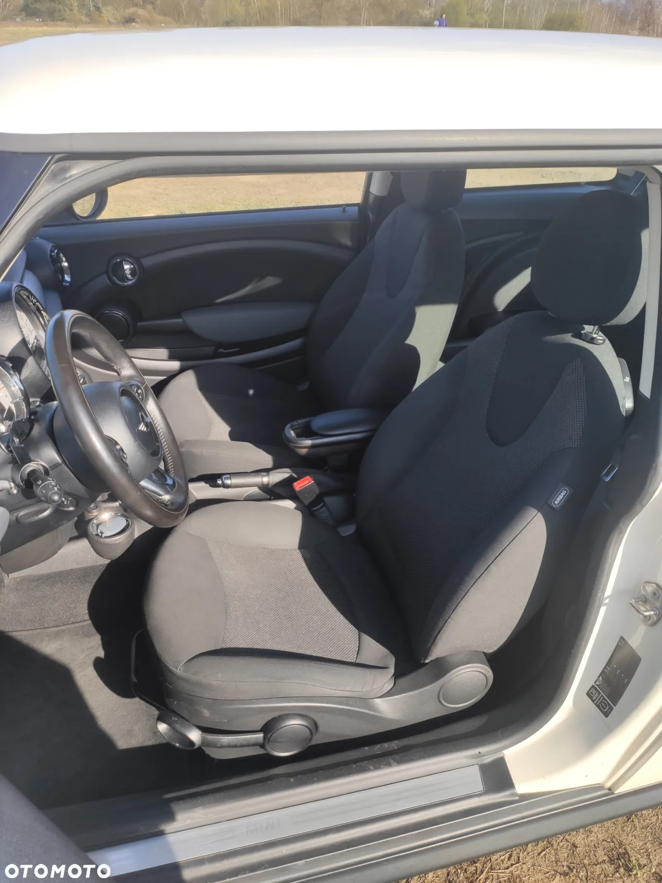 MINI ONE Standard - 12