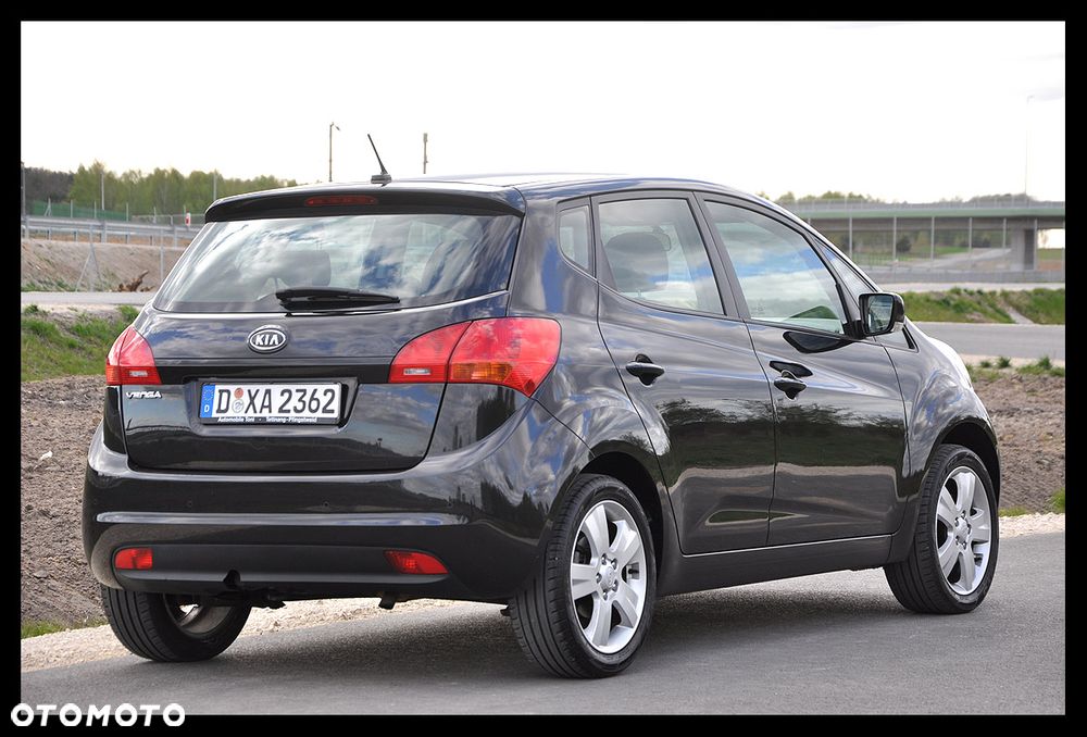 Kia Venga 1.4 CVVT Business Line - 15