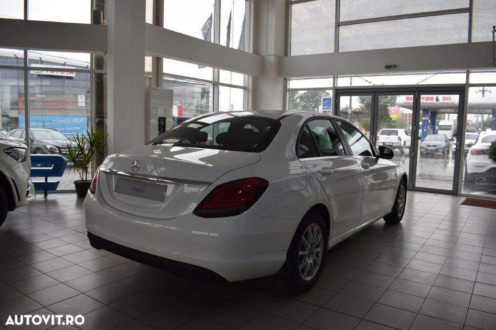 Mercedes-Benz C 180 9G-TRONIC - 18