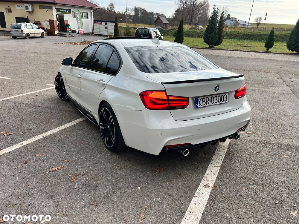 BMW Seria 3 320d DPF Blue Performance Edition Sport - 2