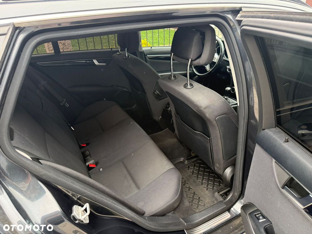 Mercedes-Benz Klasa C 200 CGI BlueEFFICIENCY Elegance - 10