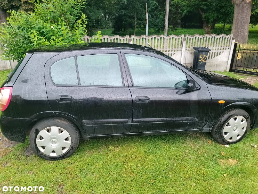 Nissan Almera - 10