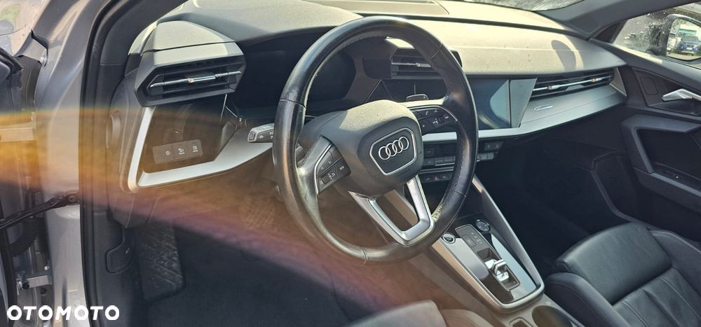 Audi A3 Sportback 1.4 TFSI E-tron Attraction e-S tronic - 10