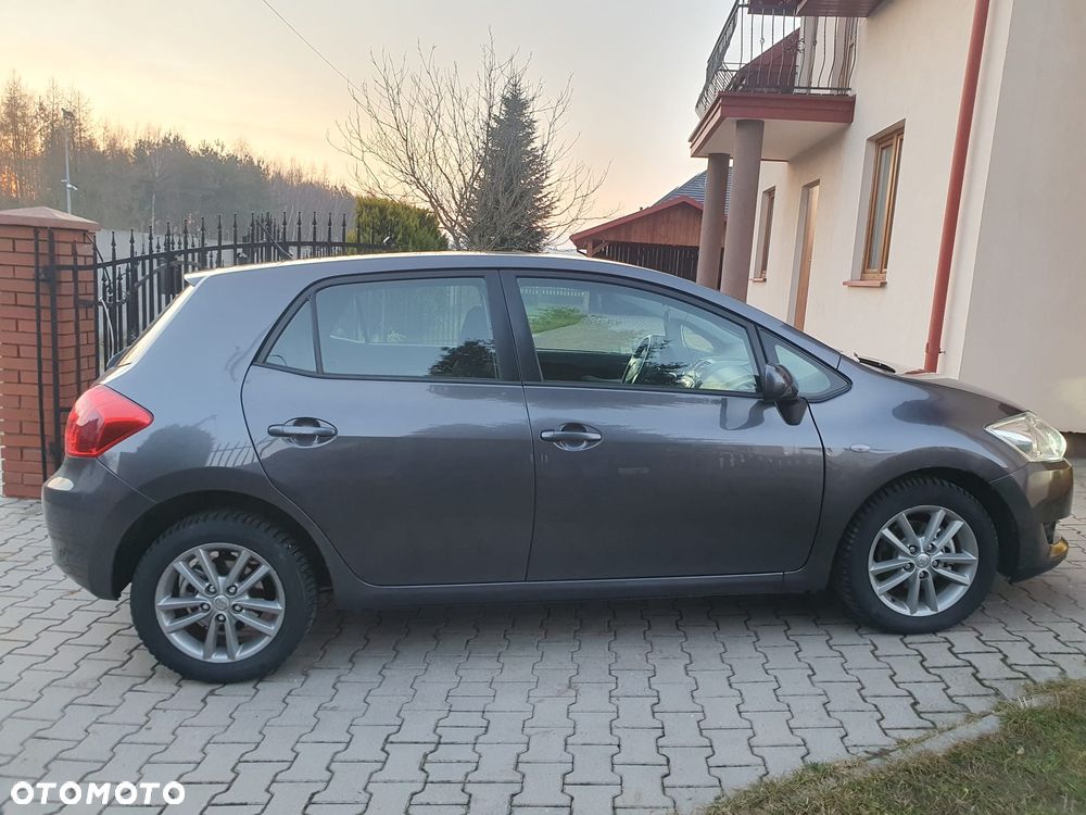 Toyota Auris 2.0 D-4D Edition - 24