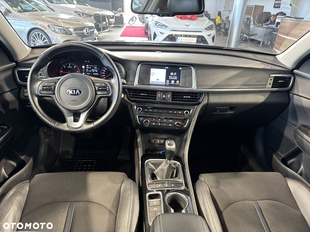 Kia Optima - 17