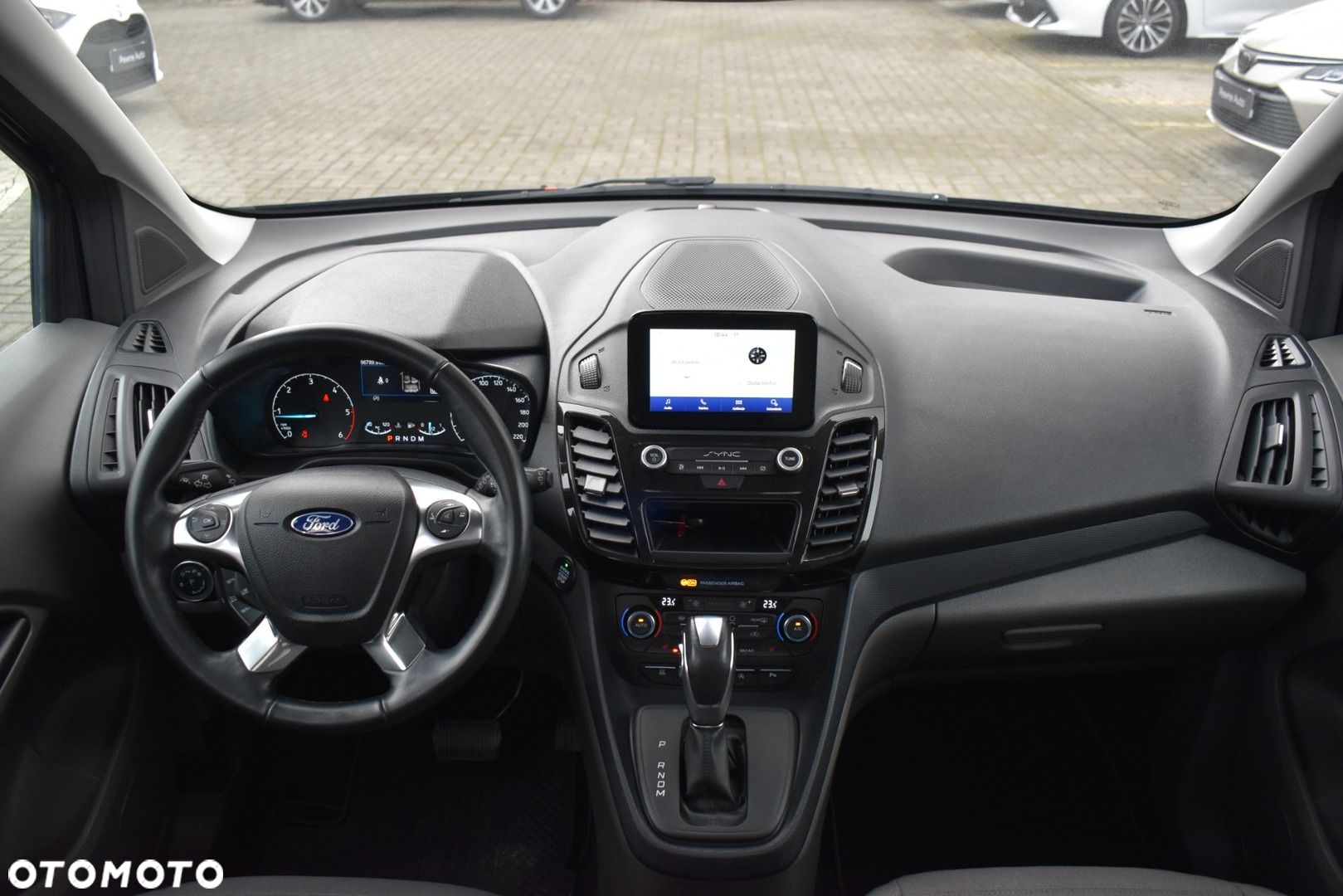 Ford Tourneo Connect - 17