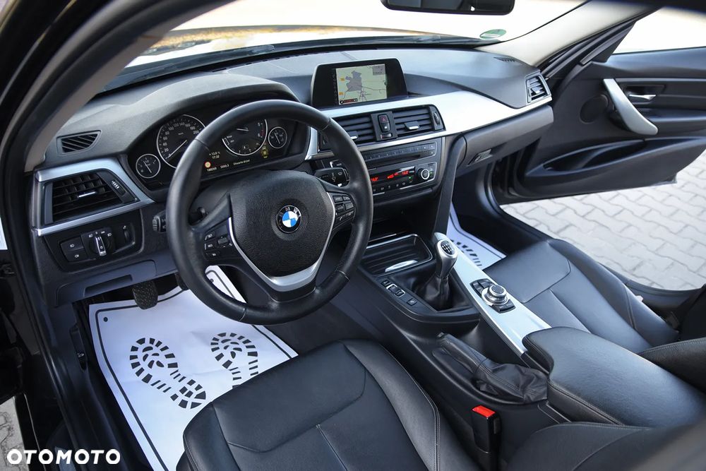 BMW Seria 3 318d - 22