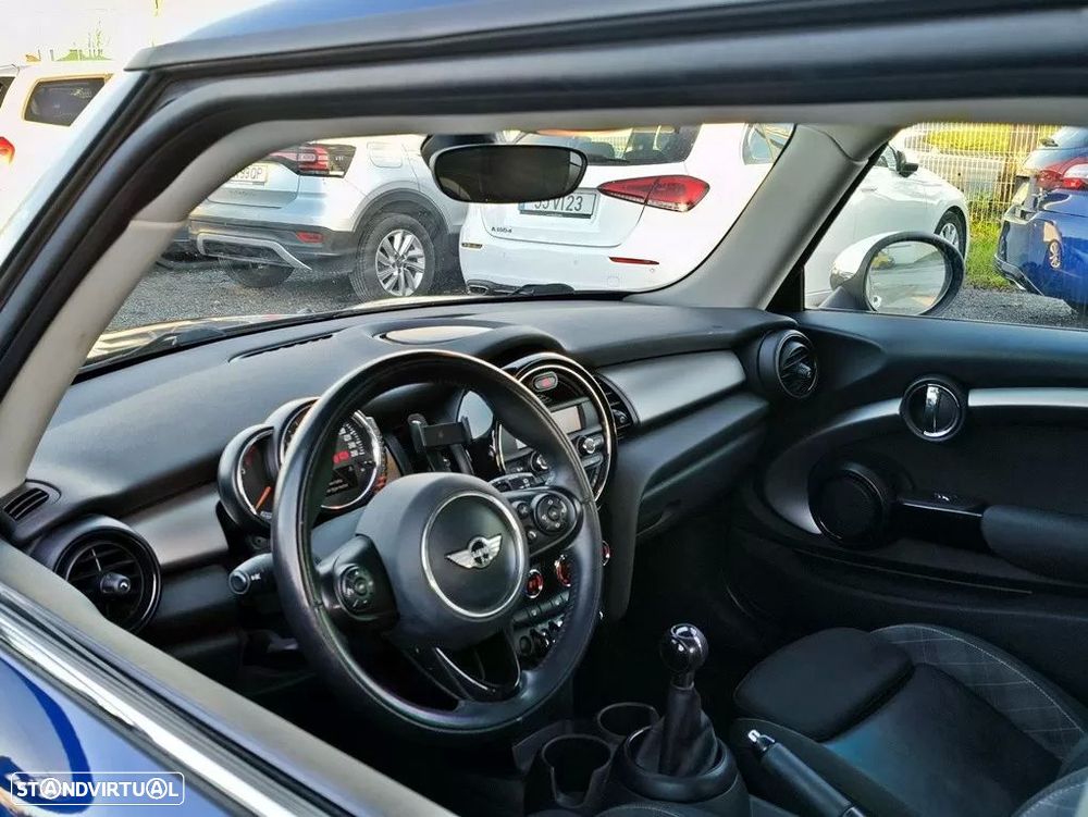 MINI 3 Portas One D - 14