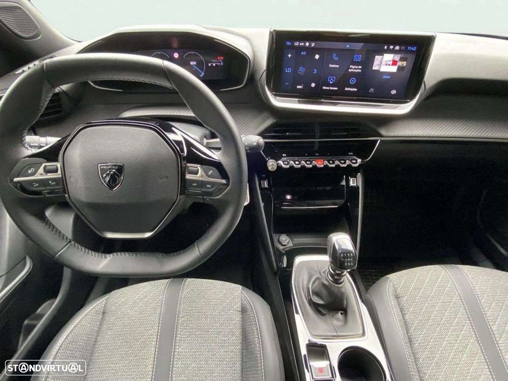 Peugeot 2008 1.2 PureTech Allure - 12