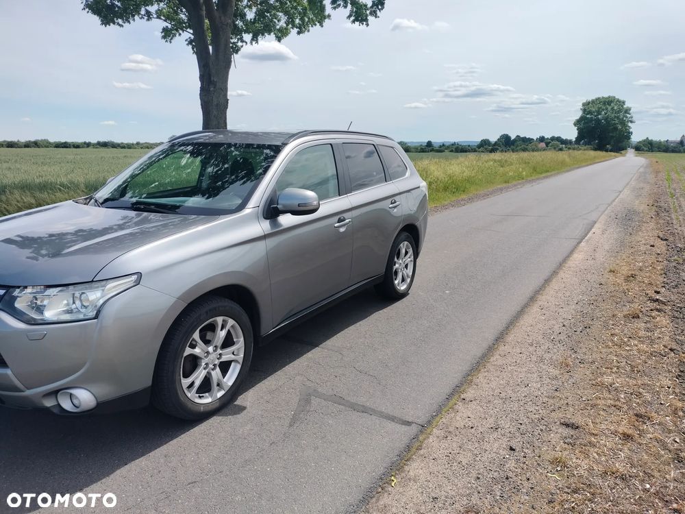Mitsubishi Outlander 2.2 DI-D 4WD Intense - 6