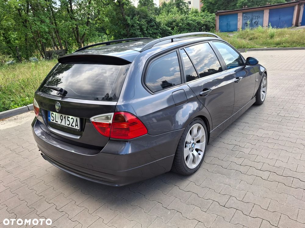 BMW Seria 3 320i - 6