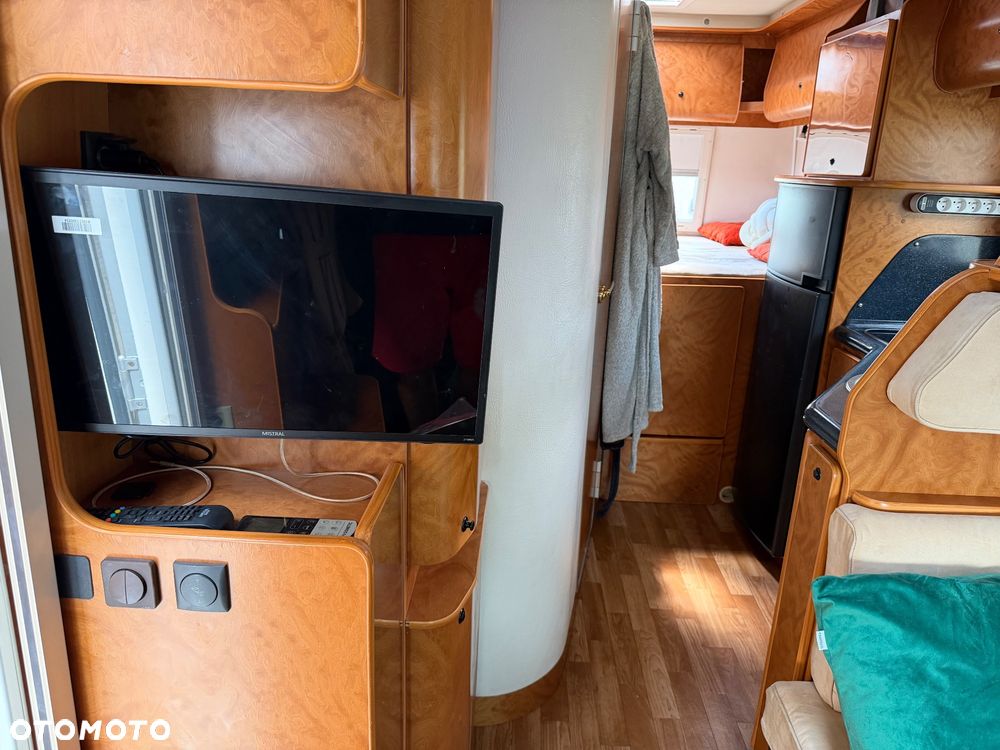 Mercedes-Benz Sprinter 318 - 20