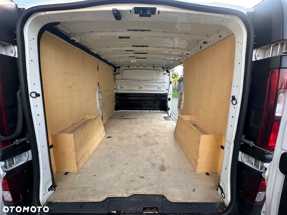 Renault Trafik - 10