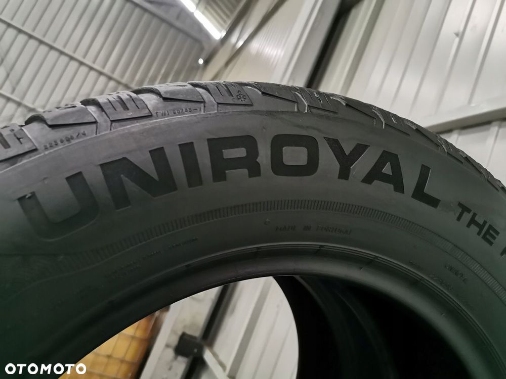 225/60R16 uniroyal zimowe 4093 - 3