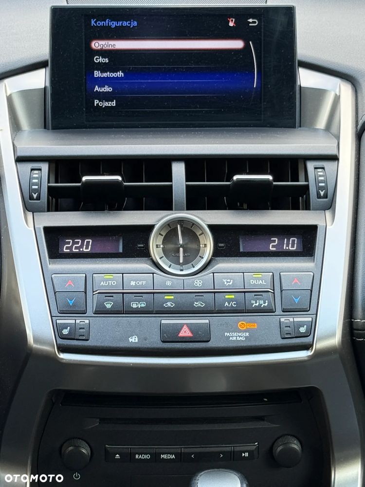 Lexus NX 200t Elite AWD - 10
