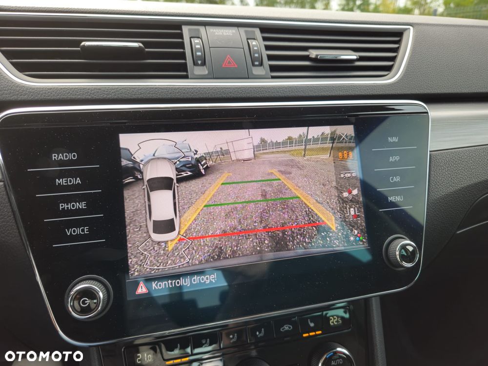 Skoda Superb 2.0 TSI Style DSG - 19