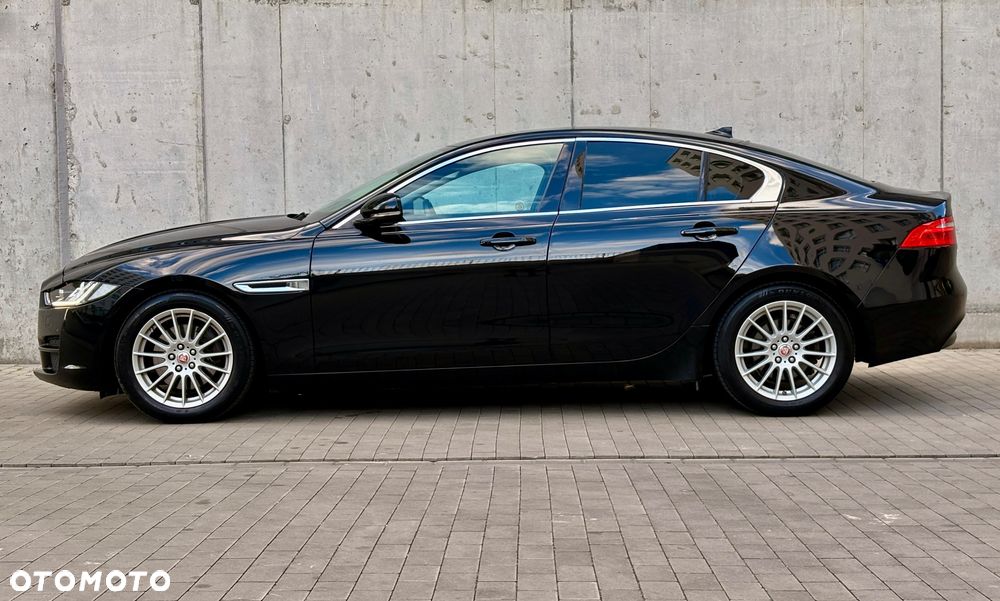 Jaguar XE E-Performance Prestige - 3