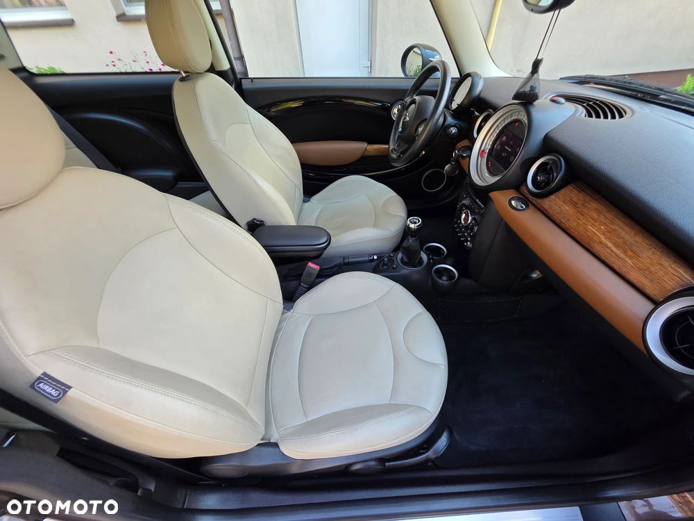 MINI Cooper Standard - 23