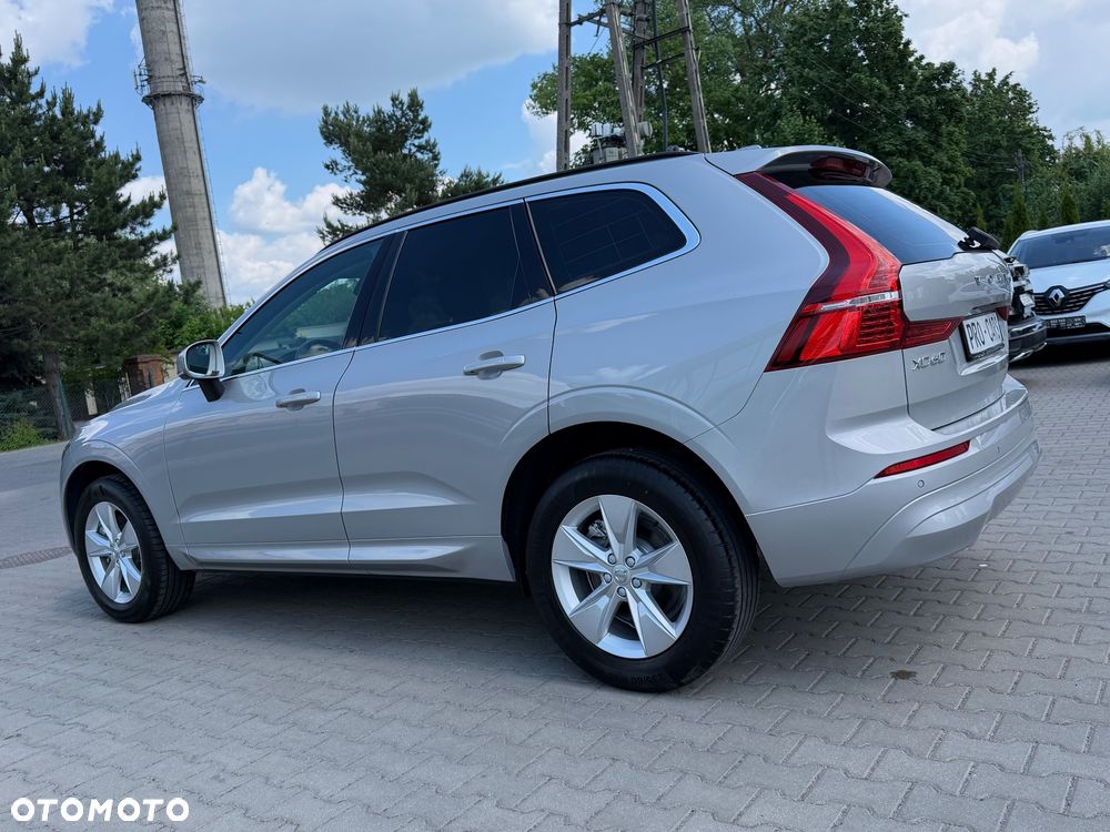 Volvo XC 60 B4 D Geartronic Momentum Pro - 38