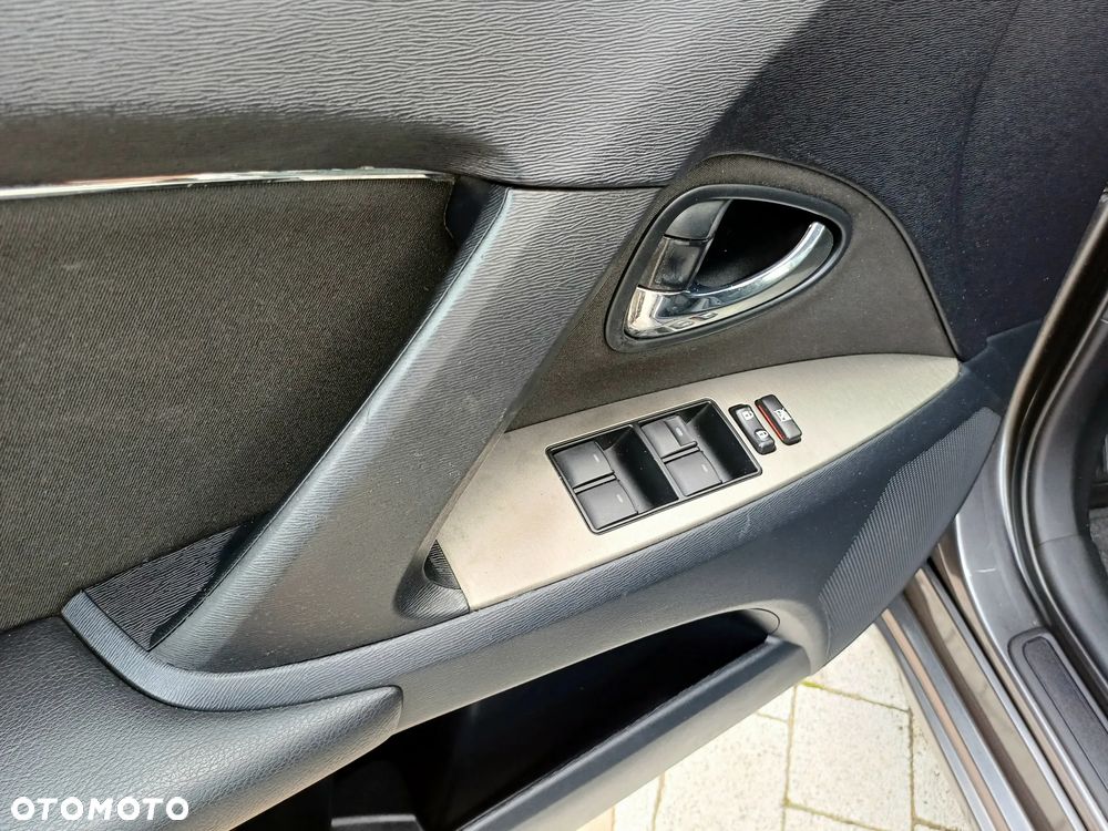 Toyota Avensis Touring Sports 1.8 Comfort - 13
