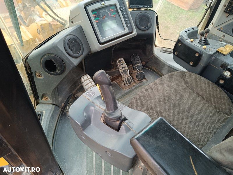 Caterpillar 972K - 9