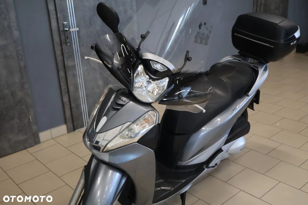 Honda SH - 9