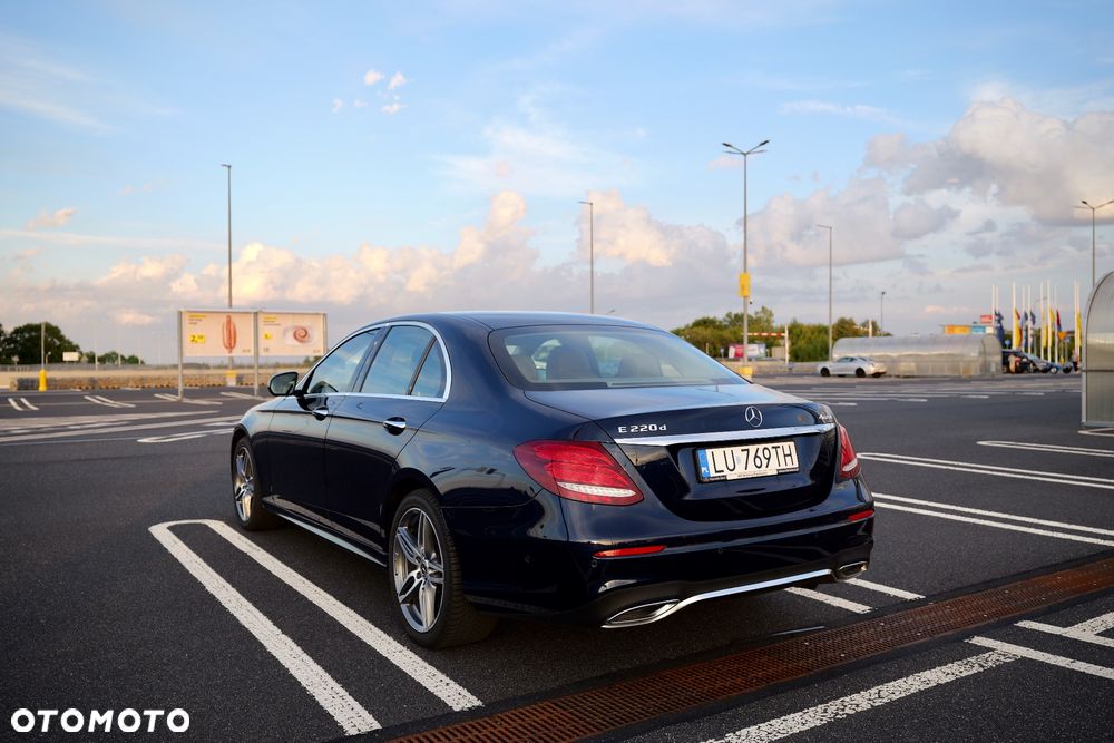 Mercedes-Benz Klasa E 220 d 4-Matic 9G-TRONIC - 3