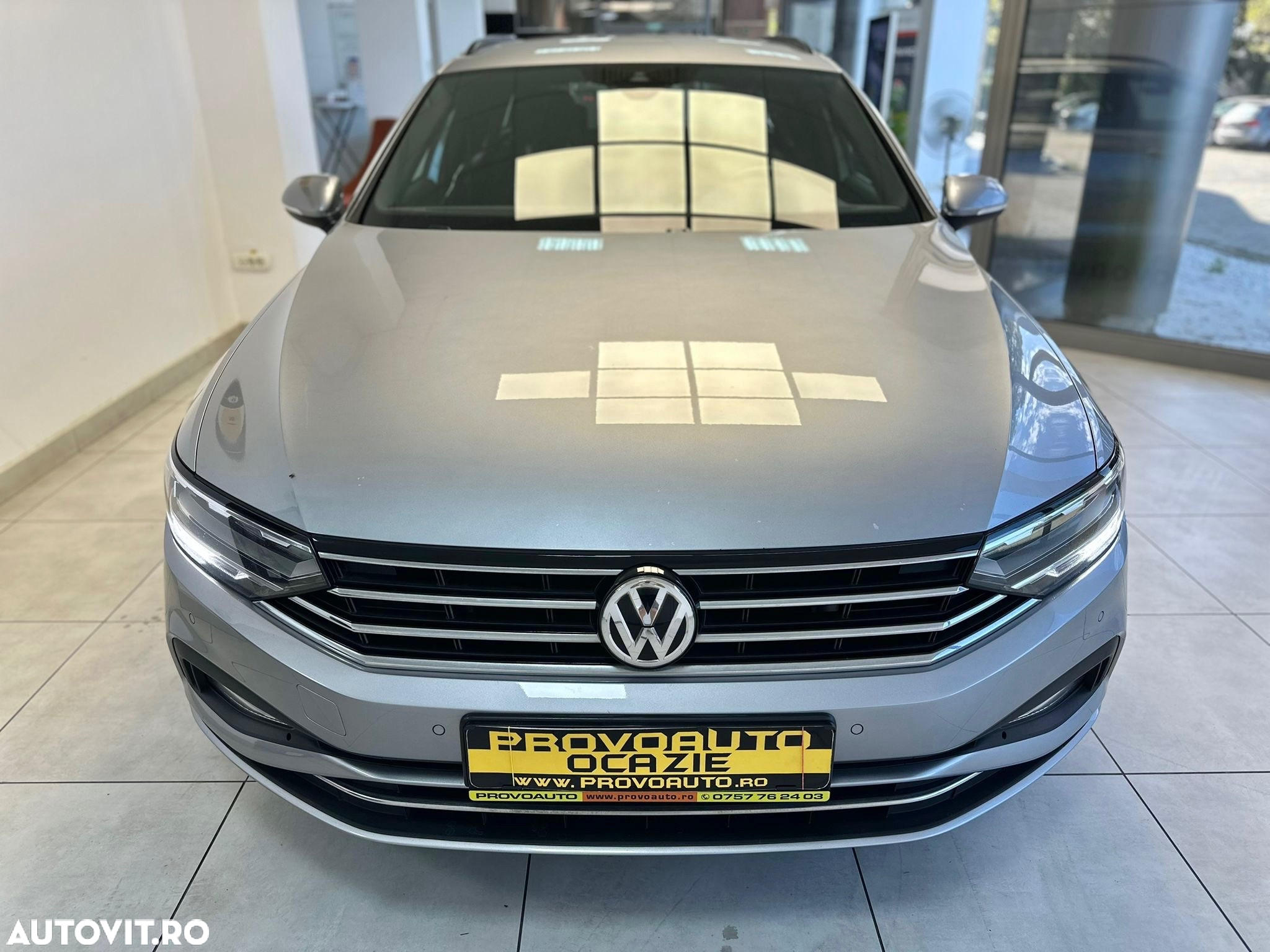 Volkswagen Passat Variant 2.0 TDI DSG Highline - 15