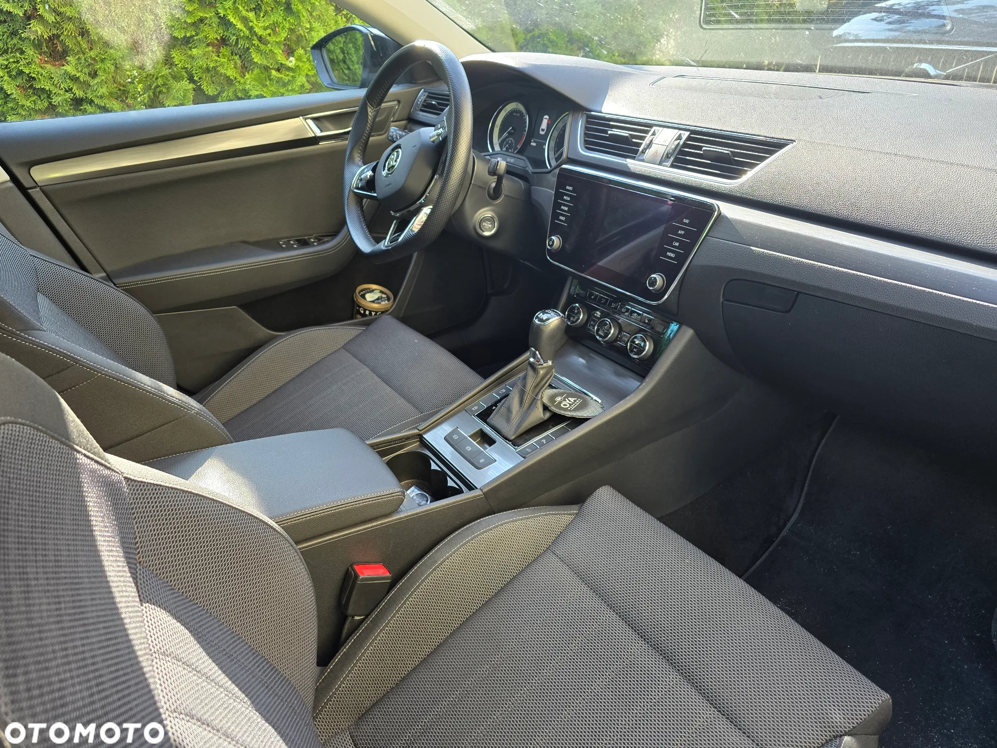 Skoda Superb 2.0 TDI SCR 4x4 Ambition DSG - 6