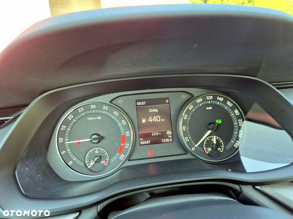 Skoda Octavia 2.0 TDI DSG Ambition - 16