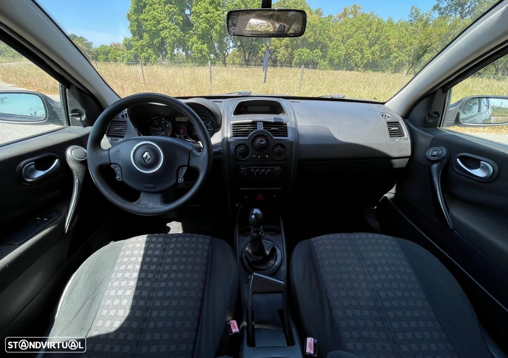 Renault Mégane 1.5 dCi Dynamique - 10