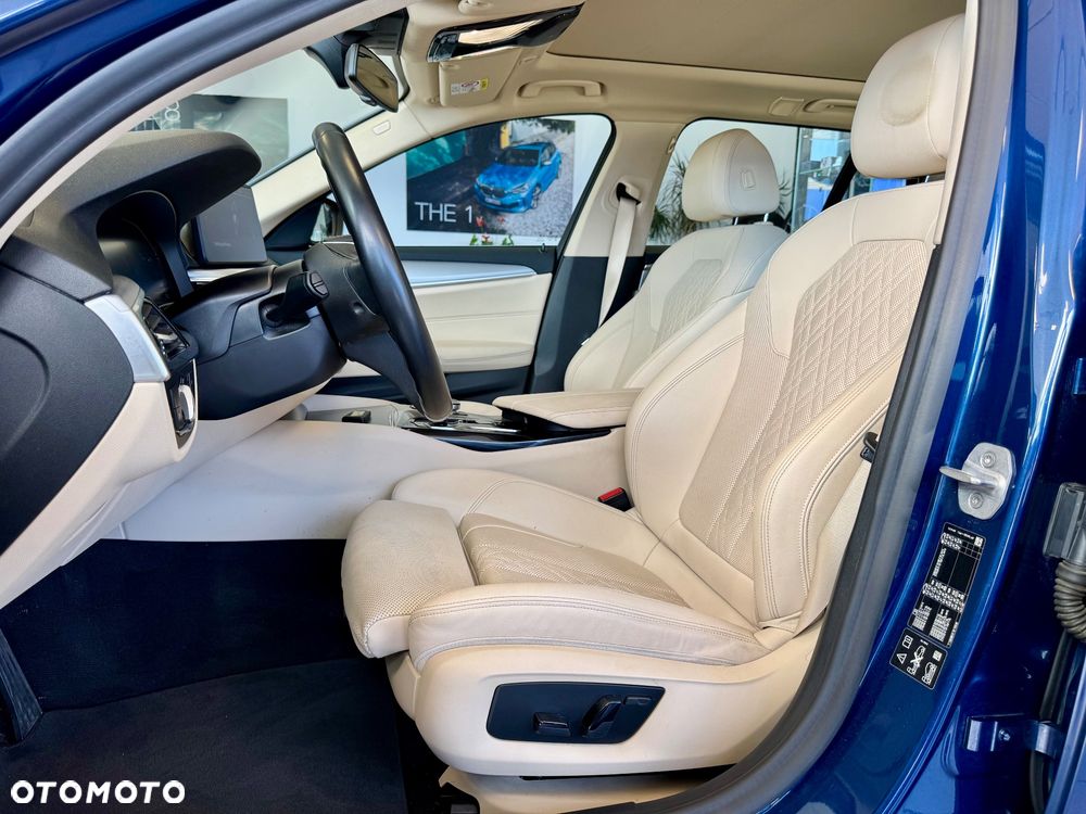 BMW Seria 5 520d xDrive - 10
