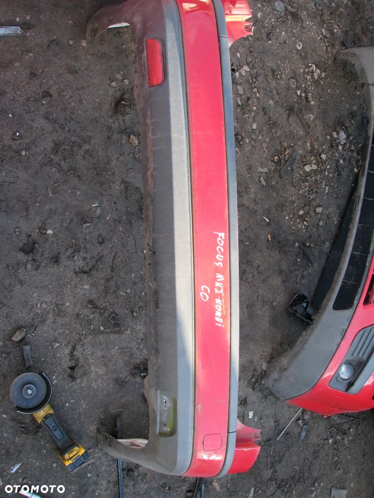 FORD FOCUS MK2 ZDERZAK TYŁ TYLNY KOMBI - 1