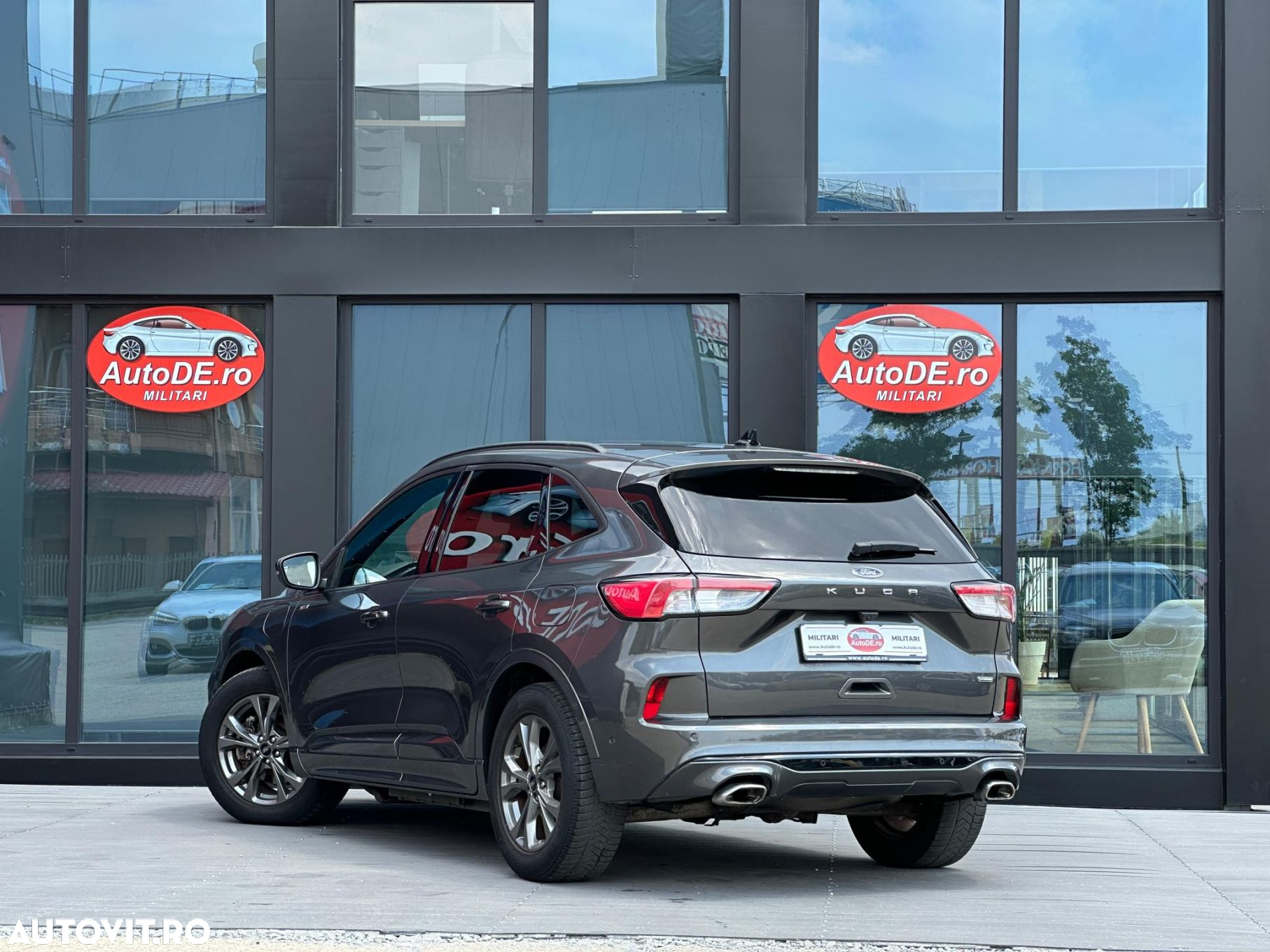Ford Kuga - 3